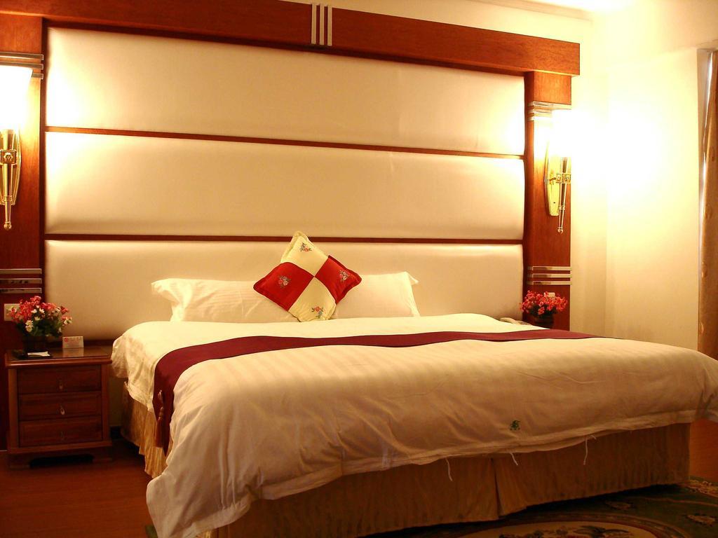Guangzhou Zhuhai Special Economic Zone Hotel Room photo