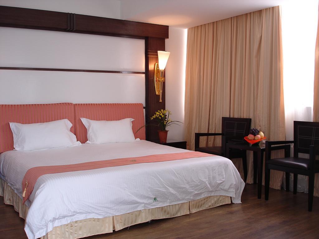 Guangzhou Zhuhai Special Economic Zone Hotel Room photo